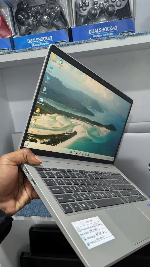 HP ProBook 440 G8 (11th Gen, 8GB, 256GB SSD) thumbnail 4