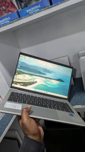 HP ProBook 440 G8 (11th Gen, 8GB, 256GB SSD)