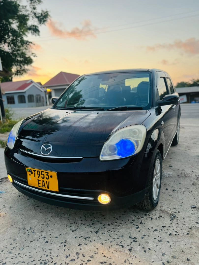 Mazda Verisa 1490cc Full AC