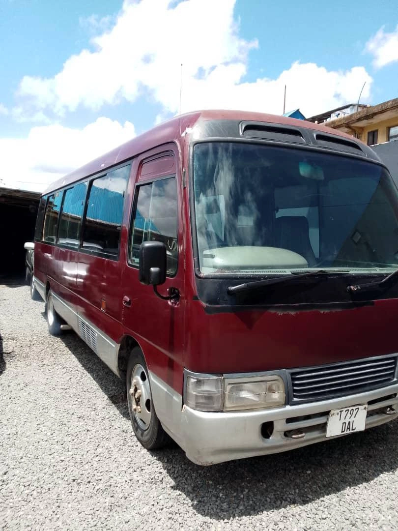 Toyota Coaster Bus Year 2000 Diesel thumbnail 7