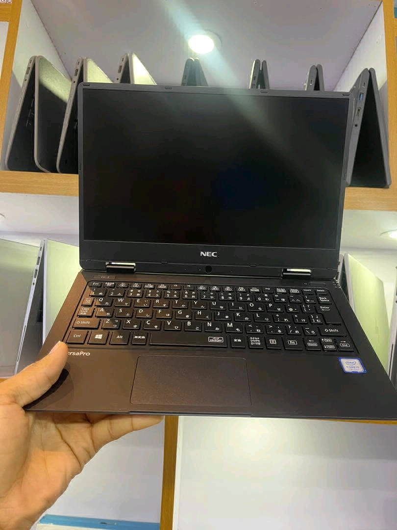 NEC VersaPro Netbook Core i7 7th Gen 8GB RAM 256GB SSD