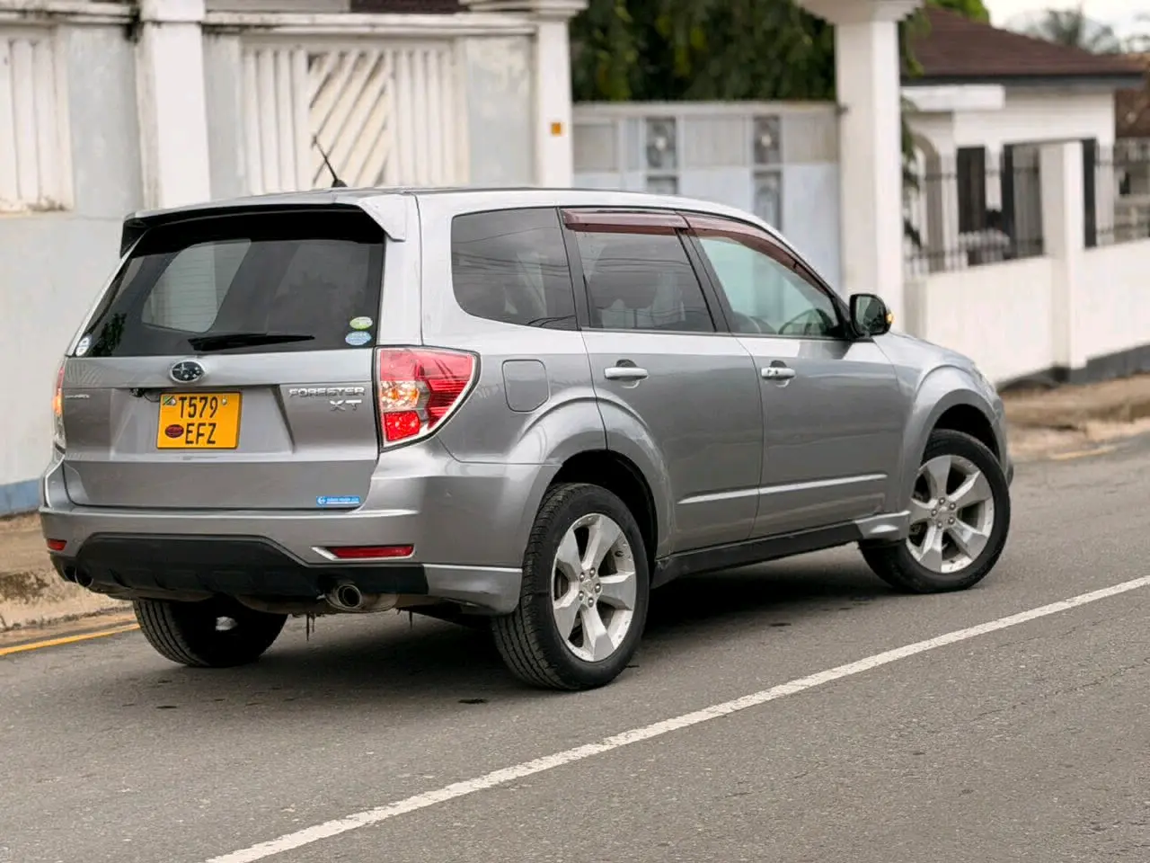 Subaru Forester Turbo XT 2010 thumbnail 2