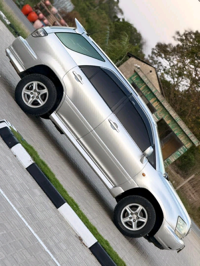 Toyota Harrier Old Model SUV (CJM) thumbnail 5