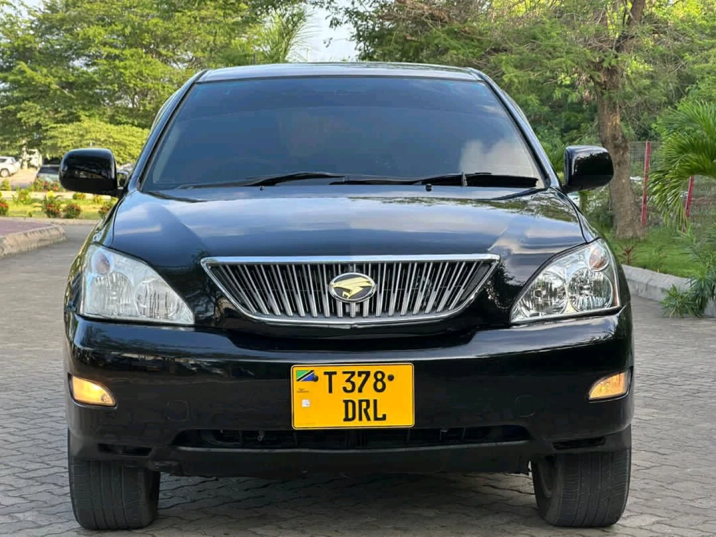 Black Toyota Harrier SUV 2005 New Reg DRL