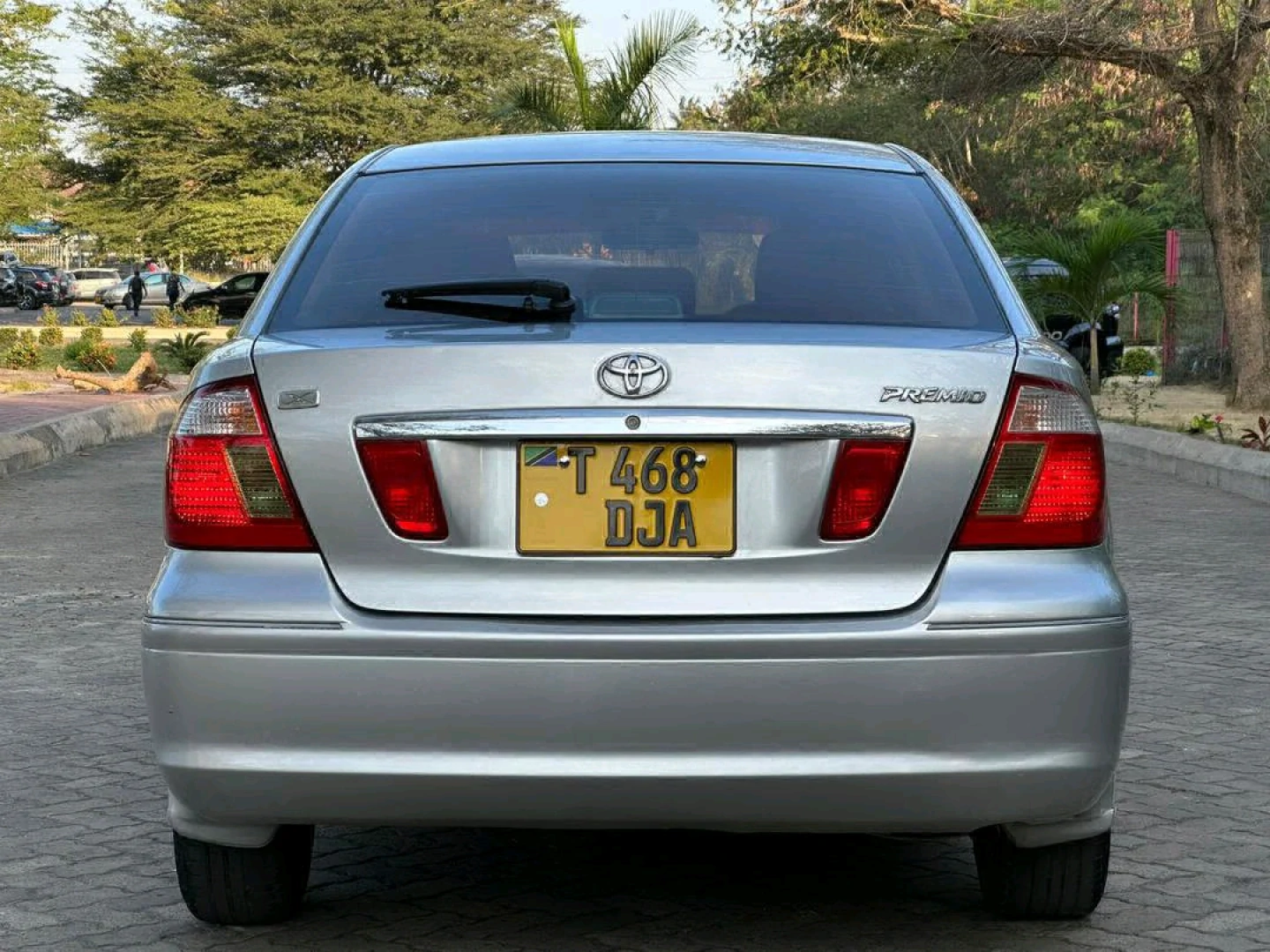 Toyota Premio X Sedan 2006 Model thumbnail 2