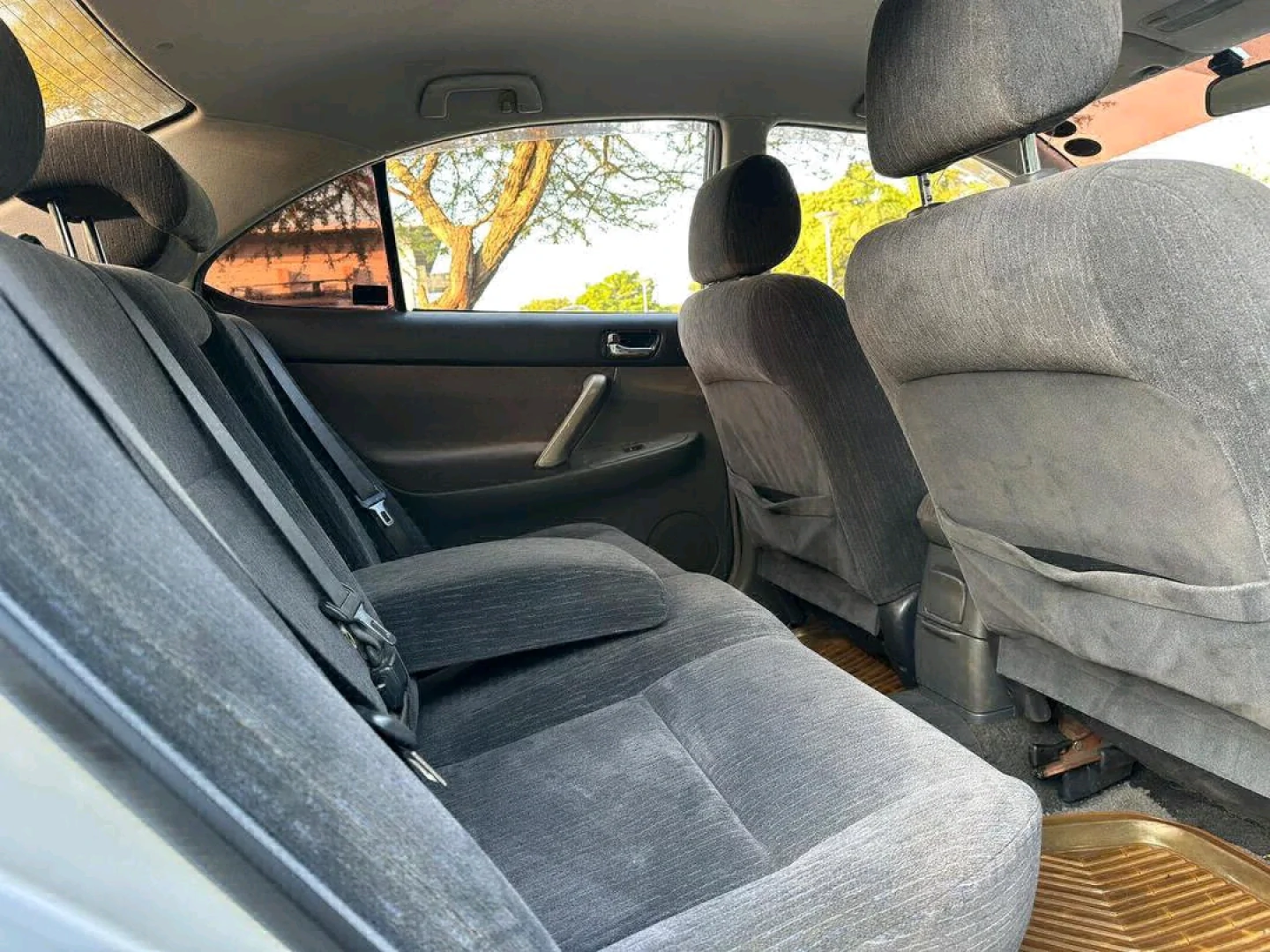 Toyota Premio X Sedan 2006 Model thumbnail 6