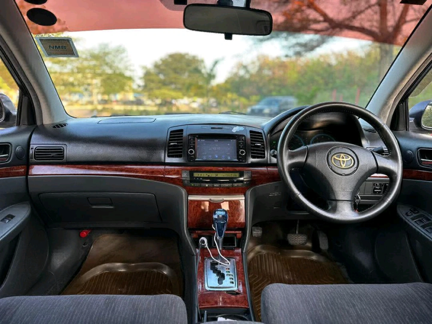 Toyota Premio X Sedan 2006 Model thumbnail 8