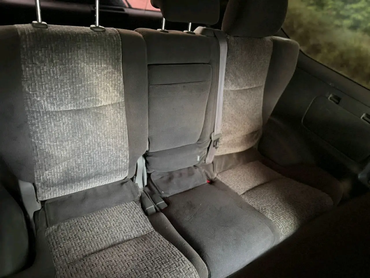 Toyota Land Cruiser Prado 120 (2004) thumbnail 8