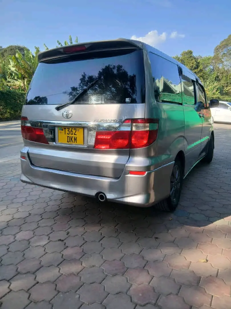 Toyota Alphard 2006 thumbnail 3