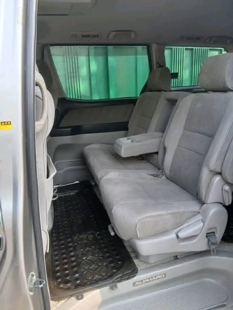 Toyota Alphard 2006 thumbnail 6