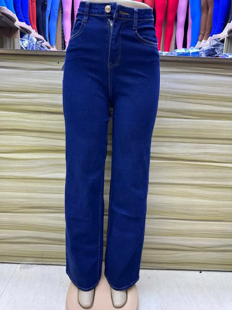 Ladies' High-Waisted Wide-Leg Jeans thumbnail 4