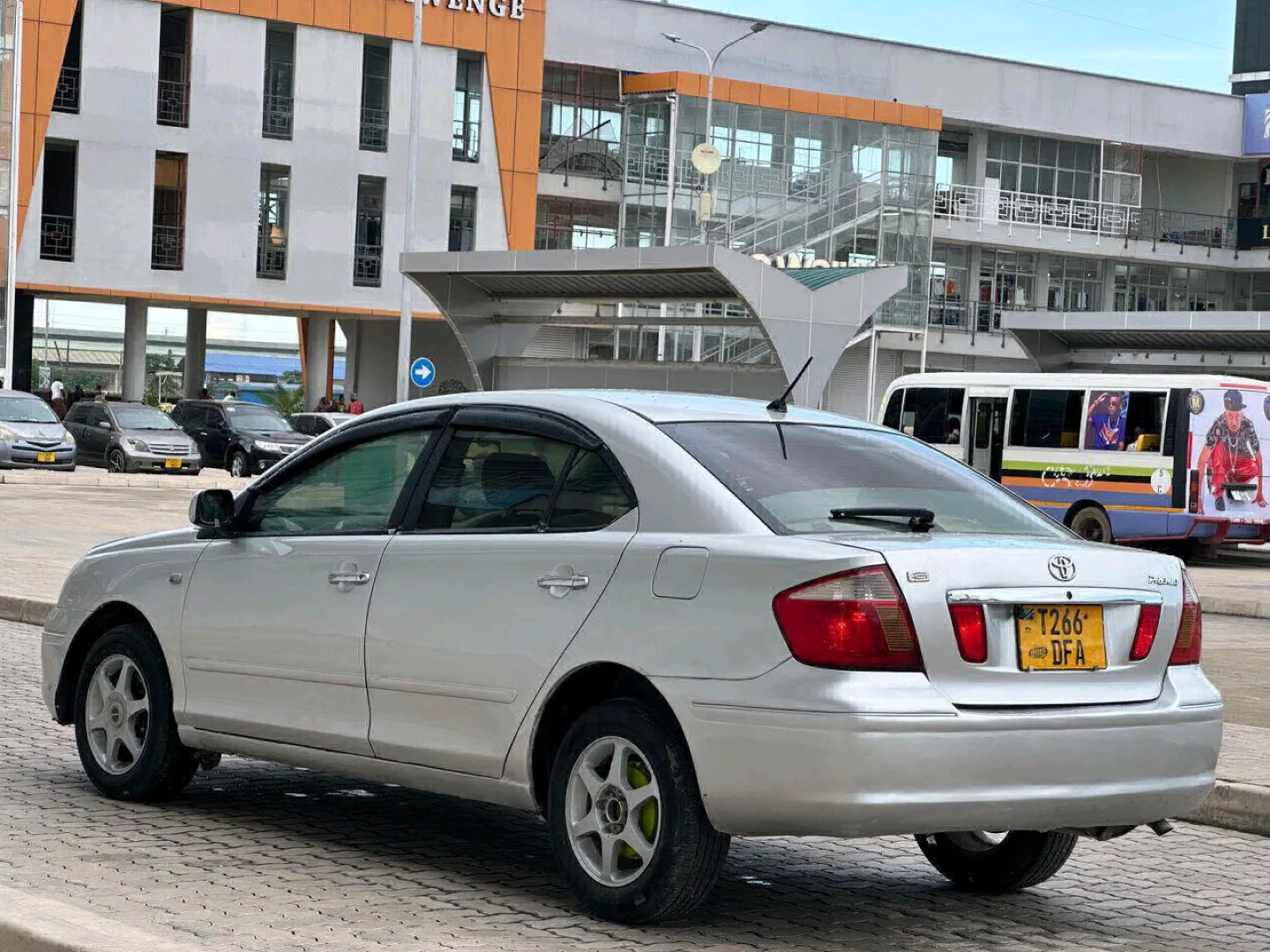 Toyota Premio G Automatic Sedan thumbnail 3
