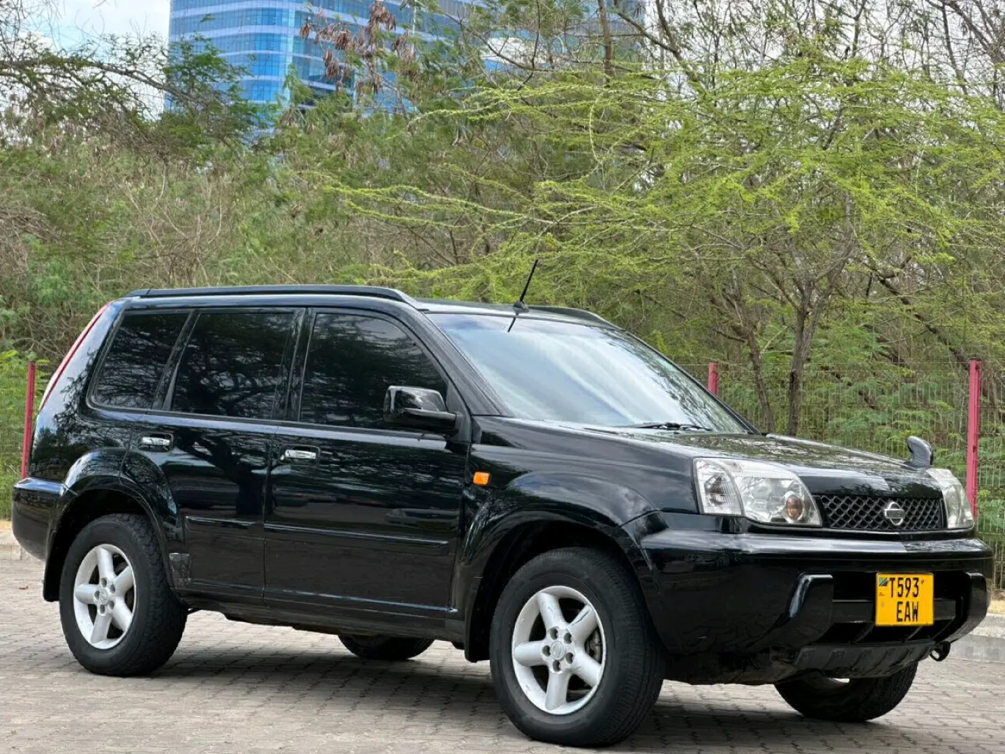Nissan X-Trail 2003 Black SUV for Sale/Exchange thumbnail 3