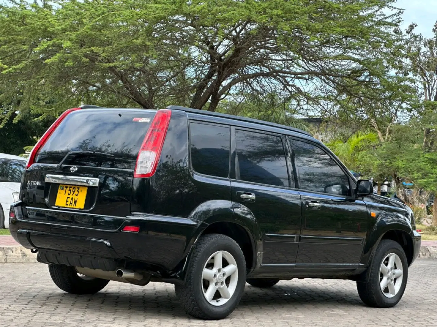 Nissan X-Trail 2003 Black SUV for Sale/Exchange thumbnail 7