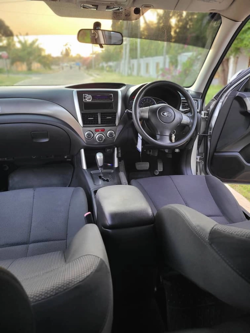 Subaru Forester XT 2010, 1990cc, Silver thumbnail 2