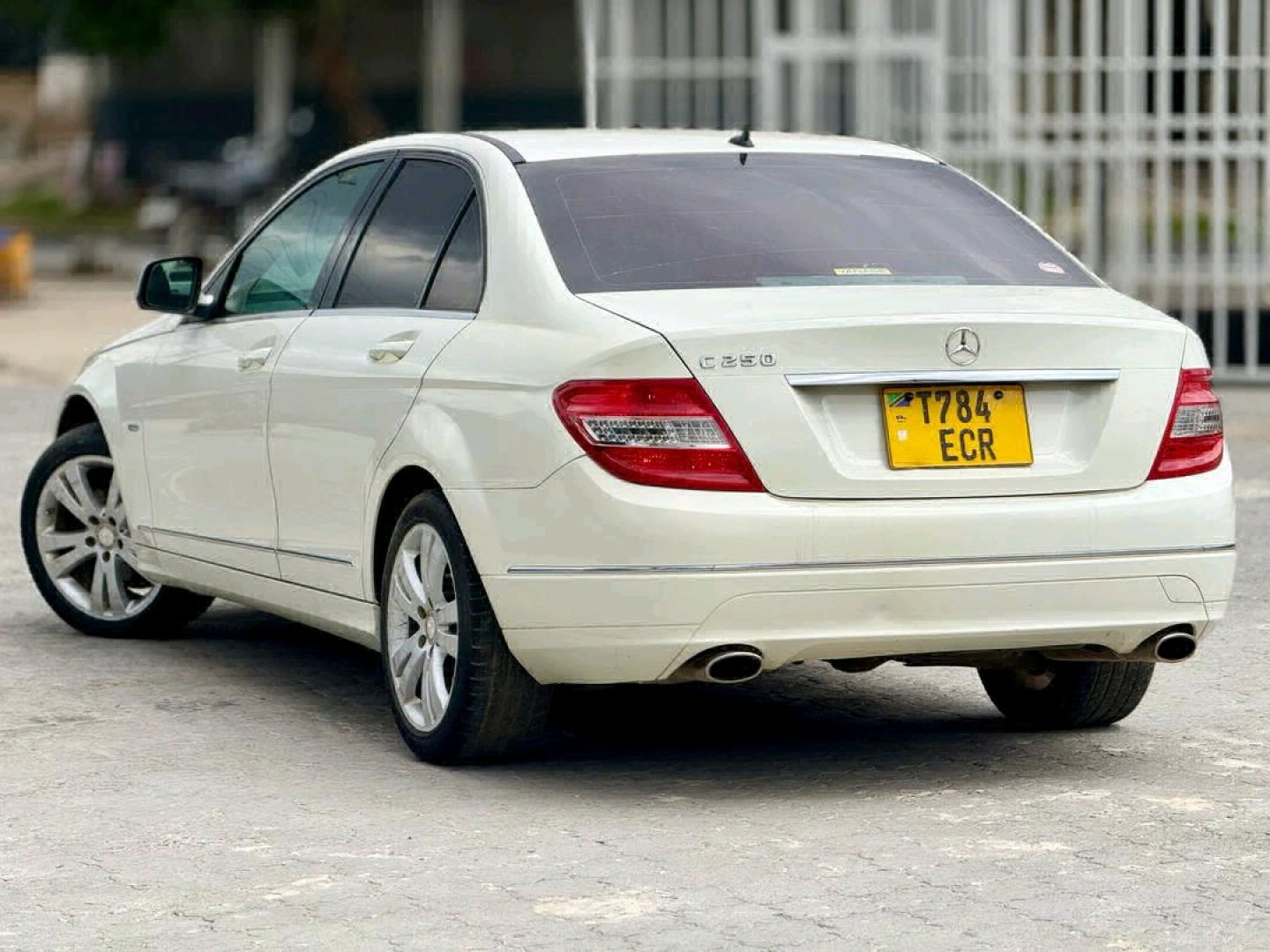 Mercedes Benz C 250 Sedan thumbnail 4