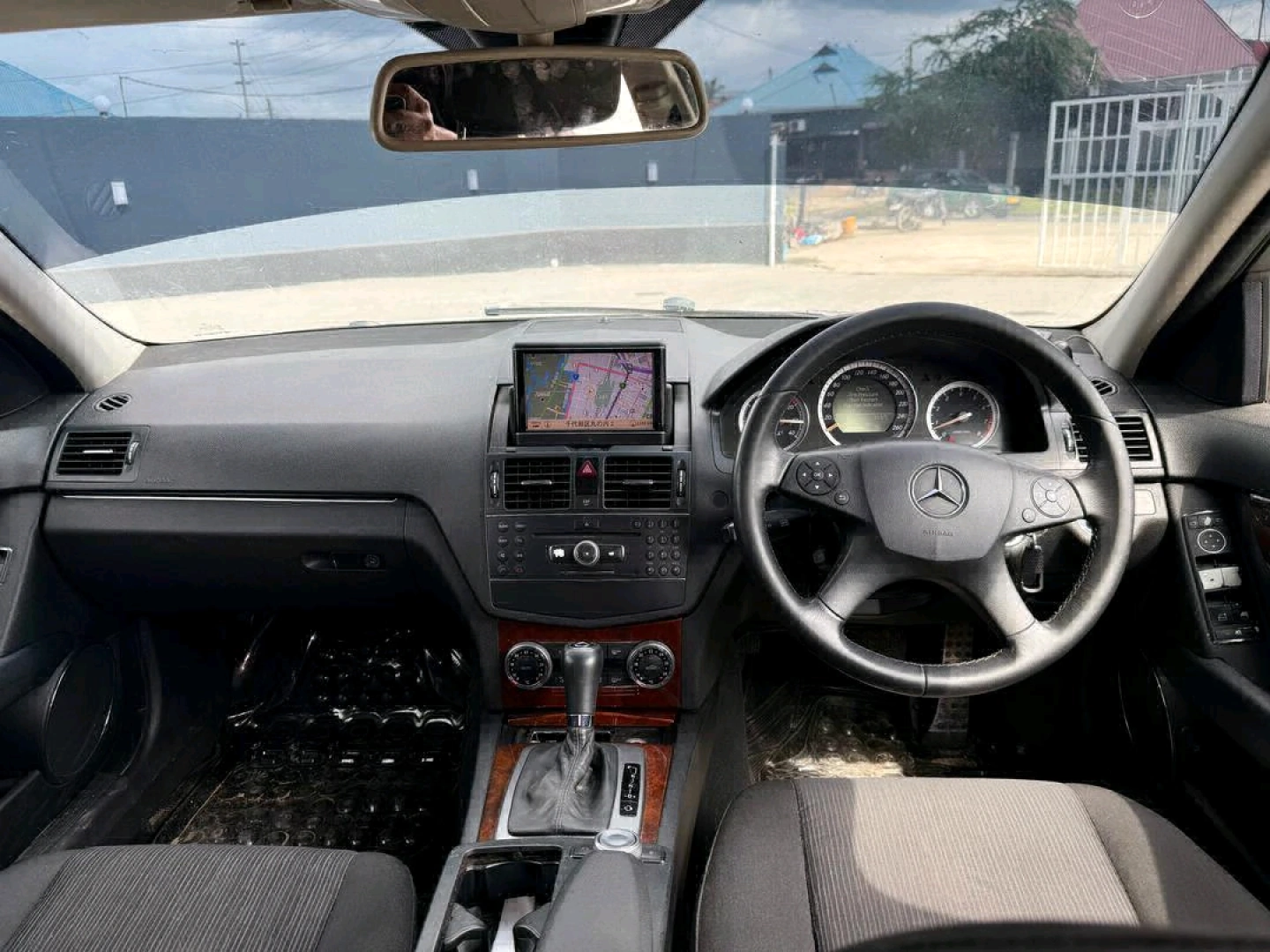Mercedes Benz C 250 Sedan thumbnail 8