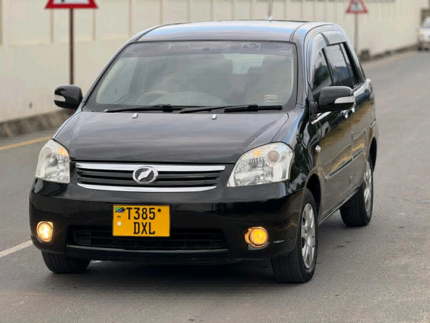 Toyota Raum DXL Car thumbnail 4