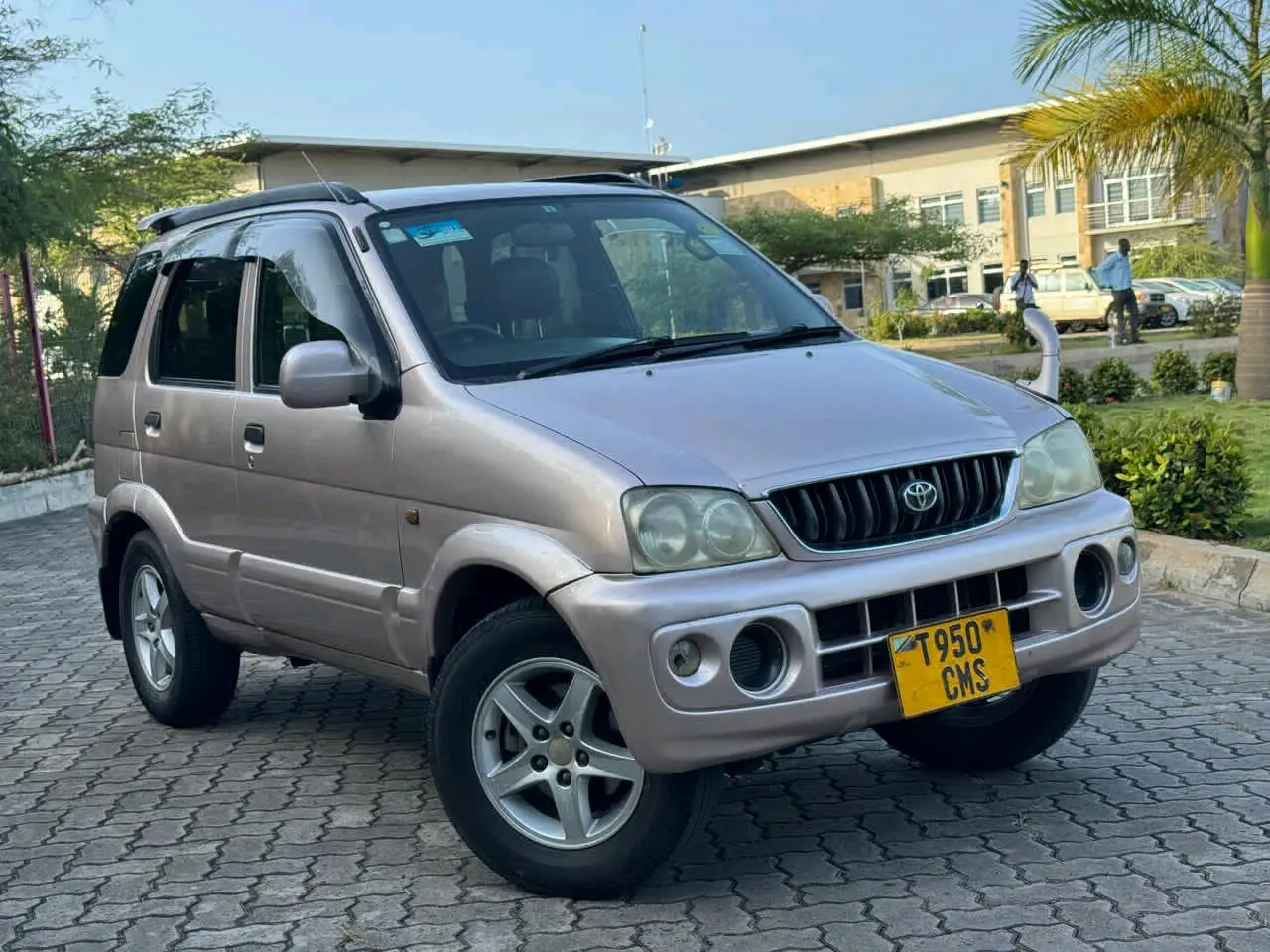 2005 Toyota Cami SUV for Sale thumbnail 5