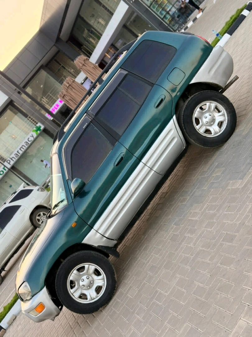 Toyota RAV4 Old Model SUV (1990) Reg No. BDE thumbnail 3