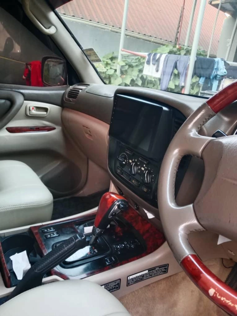 Toyota Land Cruiser VX Amazon 2005 (4600cc) thumbnail 2