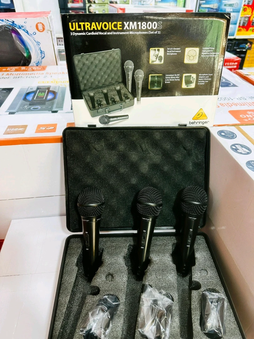 Behringer ULTRAVOICE XM1800S Microphone Set (3 pcs)