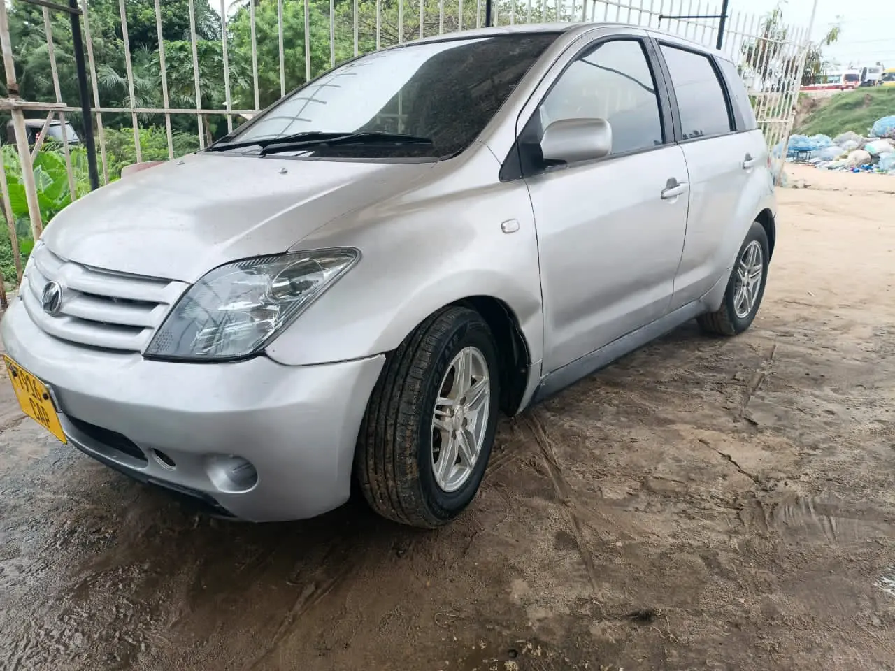 Toyota Ist CAP thumbnail 6