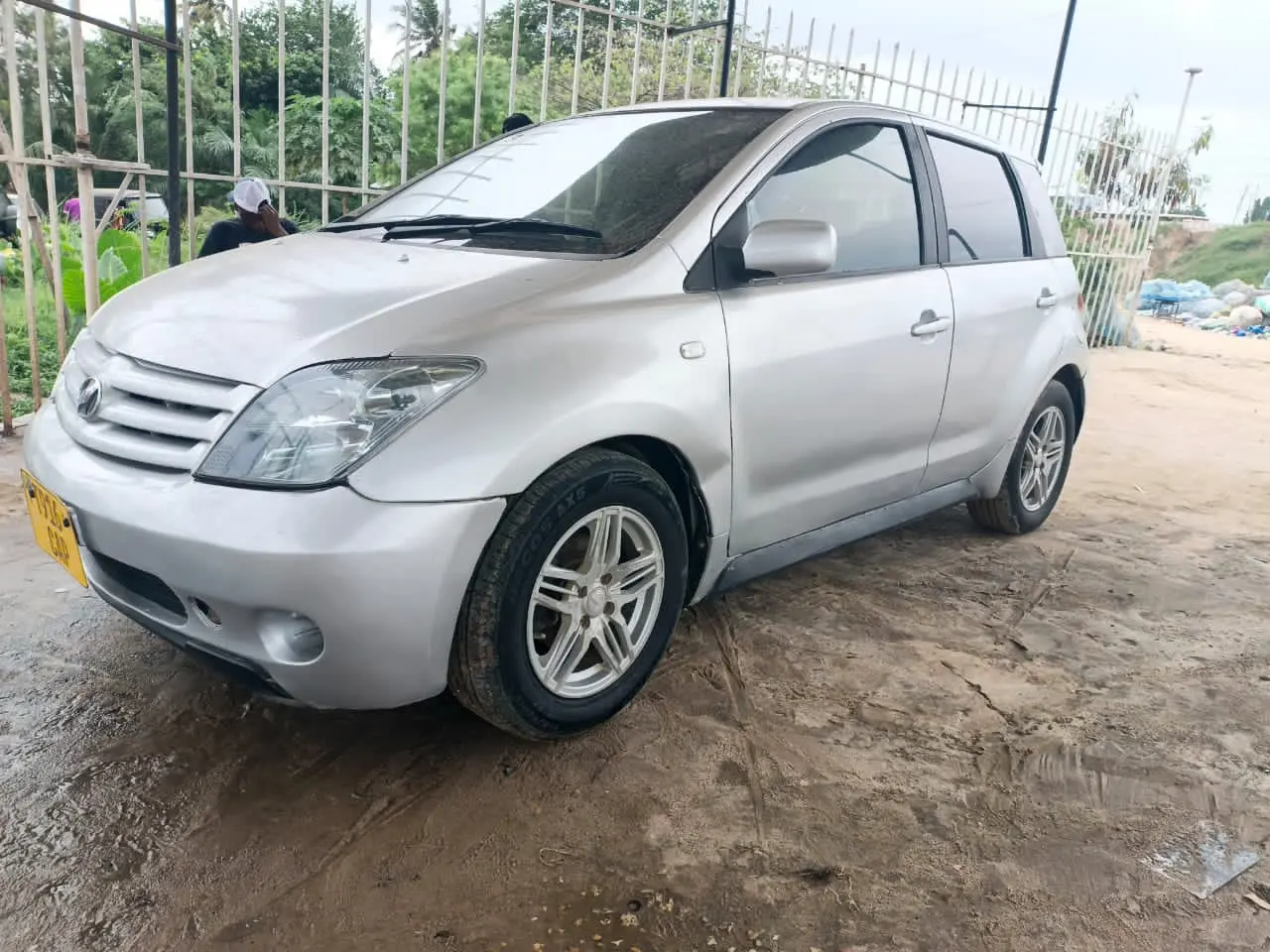 Toyota Ist CAP thumbnail 8