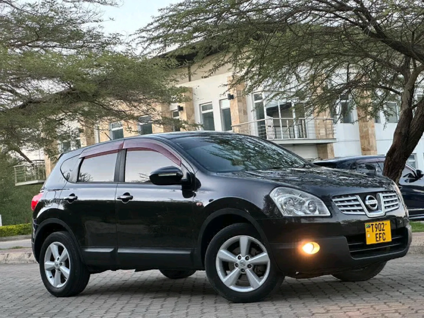 Nissan Dualis Qashqai SUV 2009 Black thumbnail 3