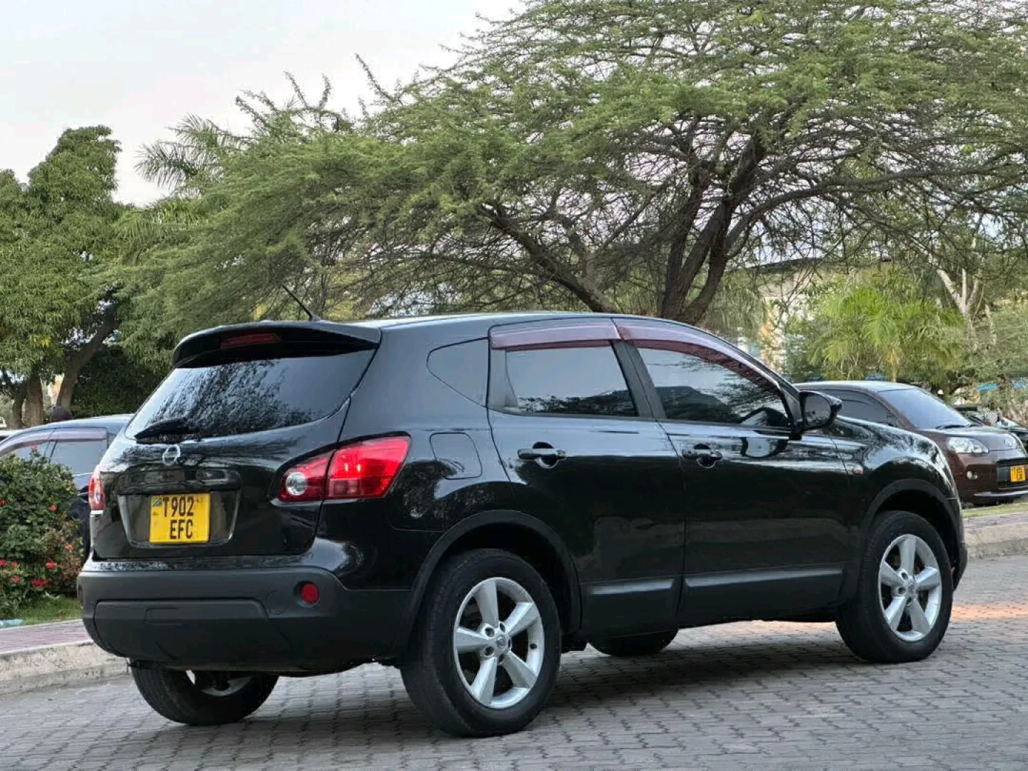 Nissan Dualis Qashqai SUV 2009 Black thumbnail 5