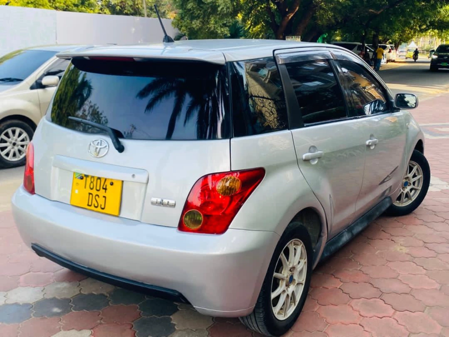 Toyota IST for Sale 2004 Model thumbnail 9