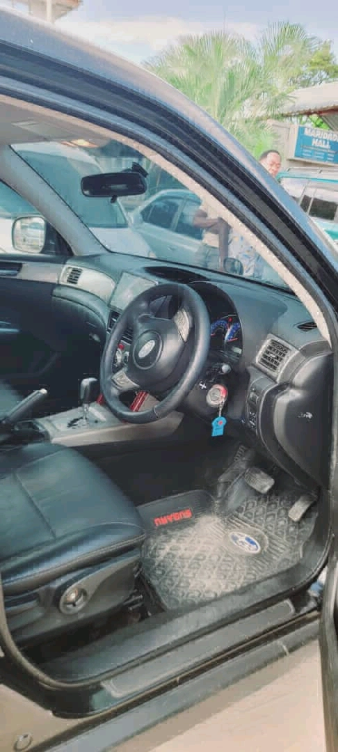 Subaru Forester DLH 1990cc Full AC