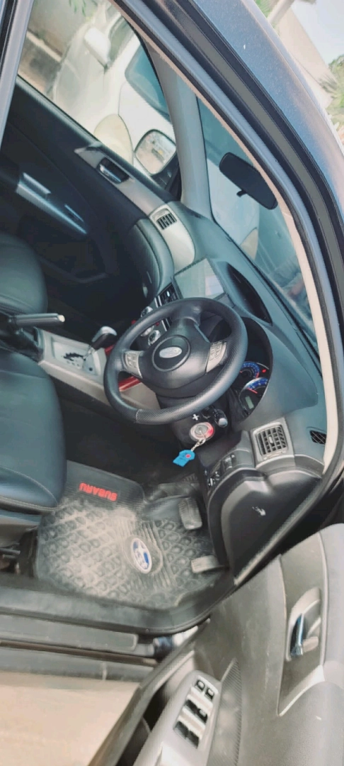 Subaru Forester DLH 1990cc Full AC thumbnail 3