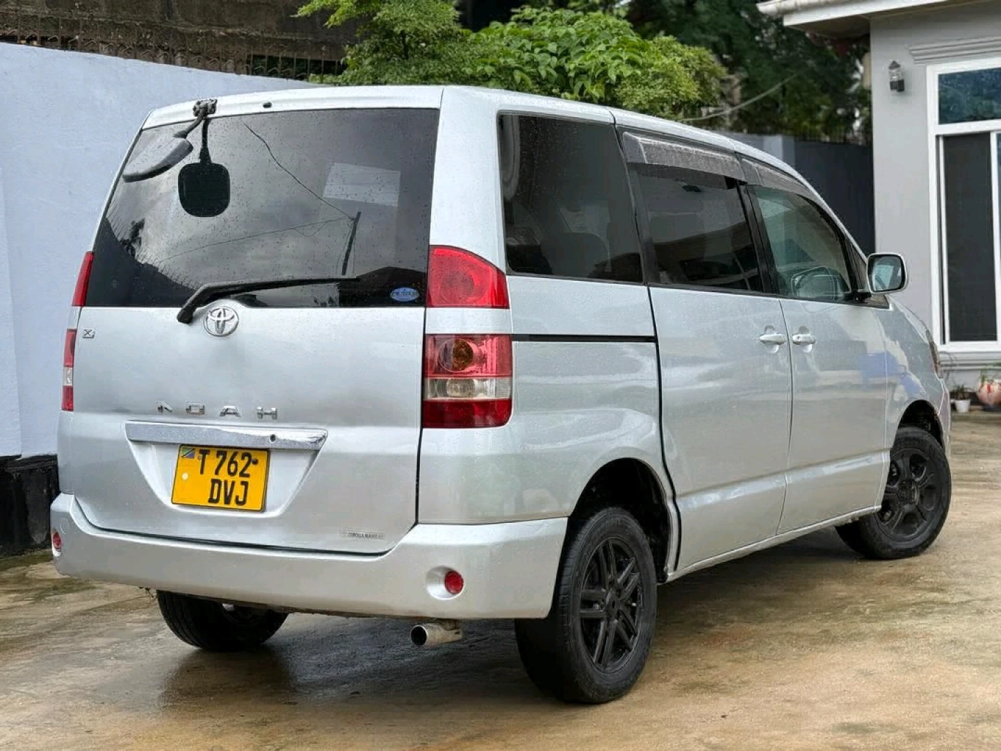 Toyota Noah 2007 for Sale thumbnail 8