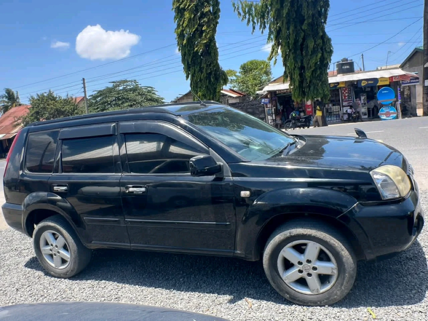 Used Black Nissan X-Trail SUV 2002 T440DPP thumbnail 4