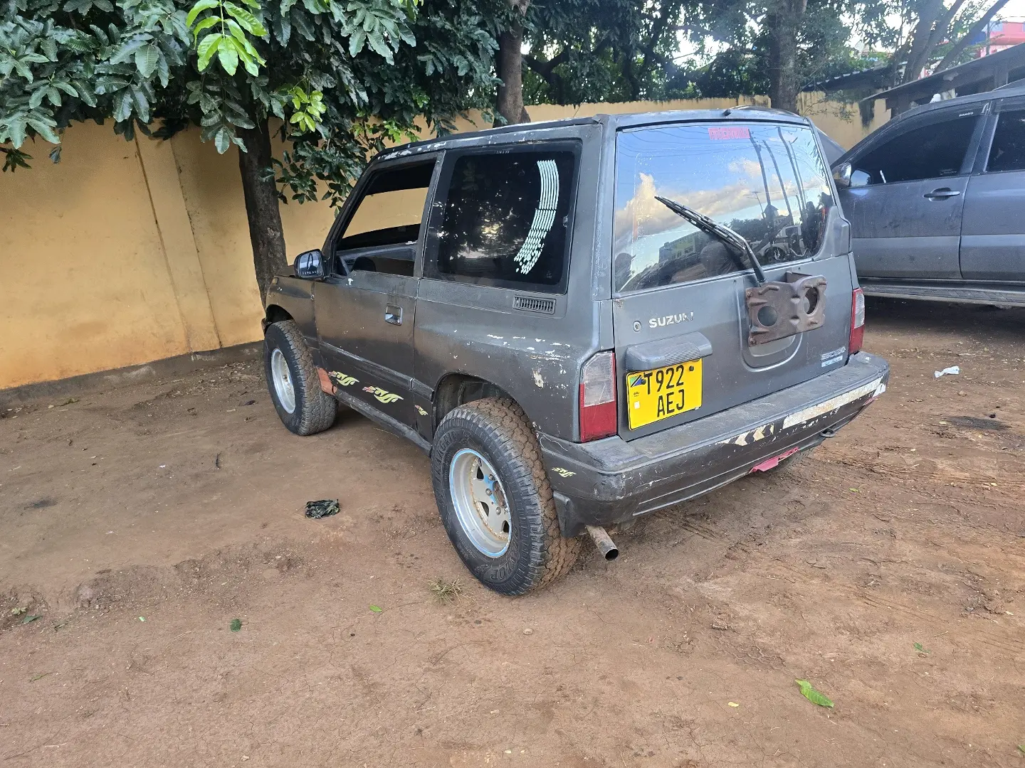 Suzuki Escudo thumbnail 2
