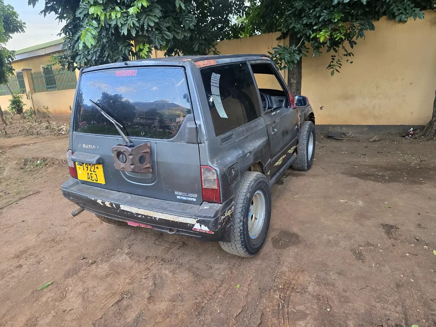 Suzuki Escudo thumbnail 3