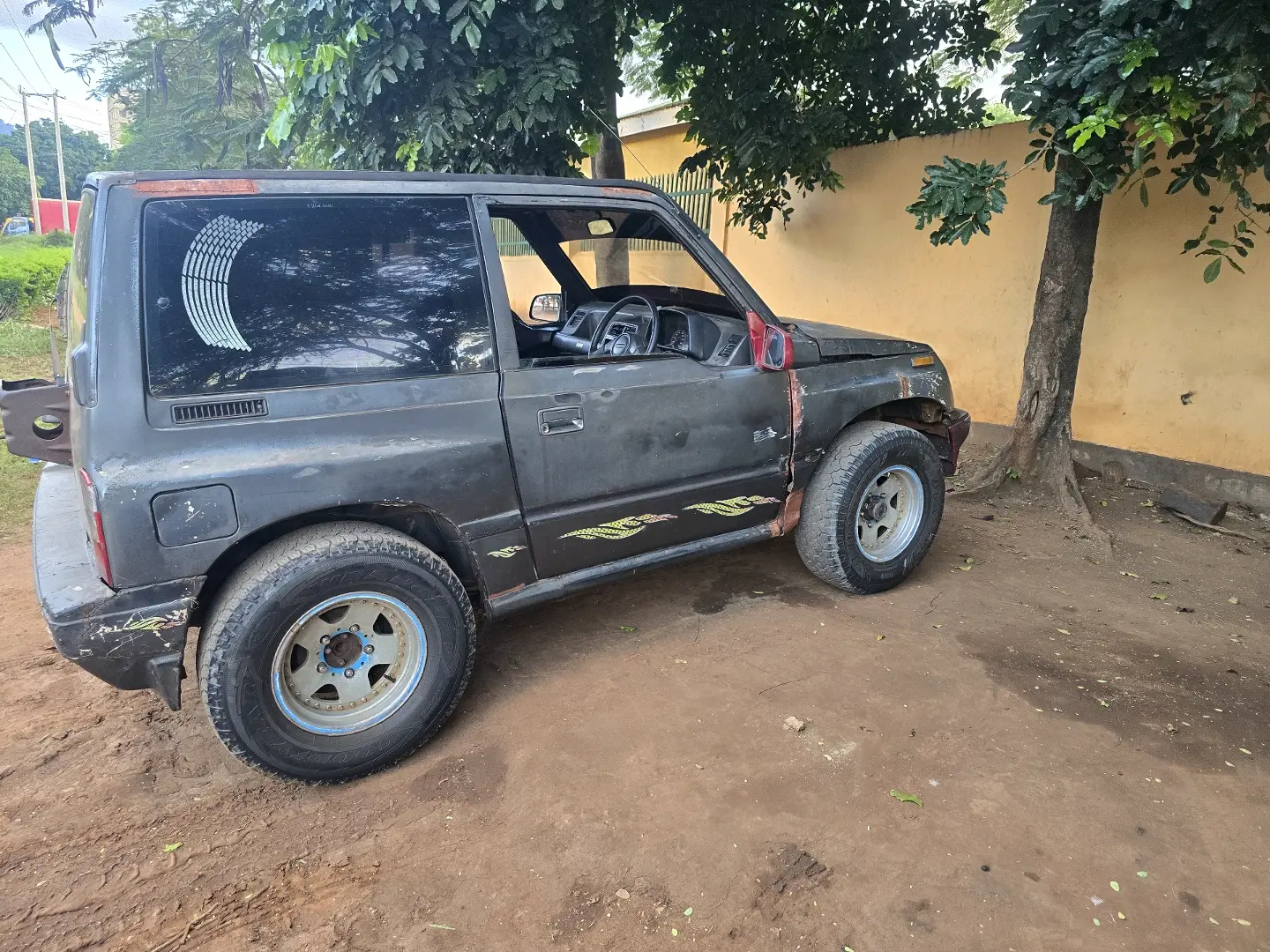 Suzuki Escudo thumbnail 8