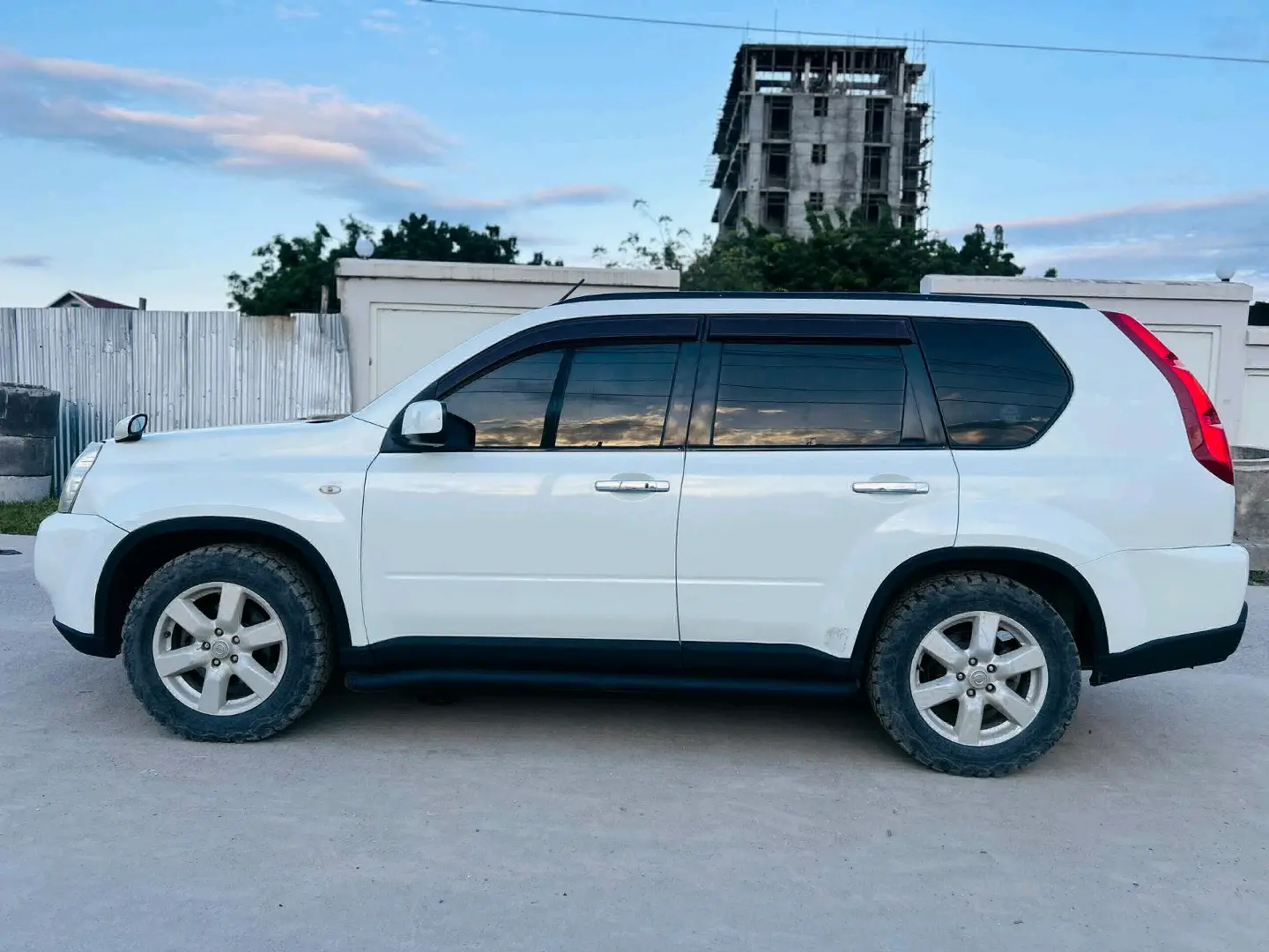 Nissan X-Trail 2009 thumbnail 6