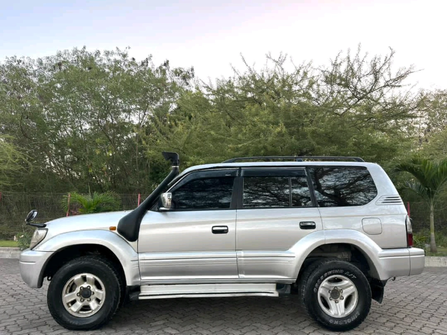 Toyota Prado TX 2001 Diesel Low Mileage thumbnail 5