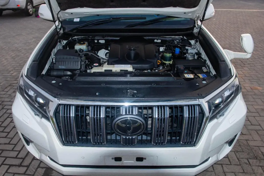 Toyota Land Cruiser Prado 2019 thumbnail 5