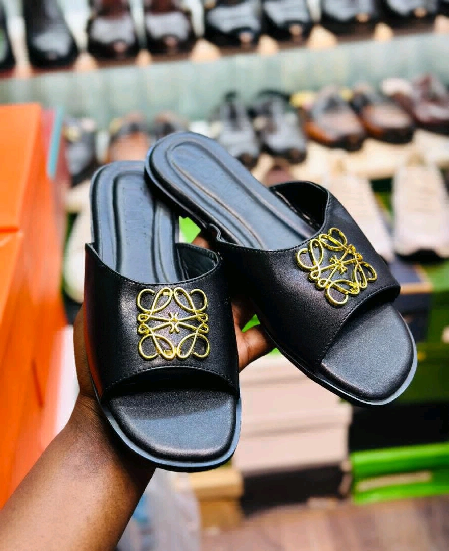 Viatu vya Kike vya Wazi (Sandals/Slippers) - Black & Brown thumbnail 3