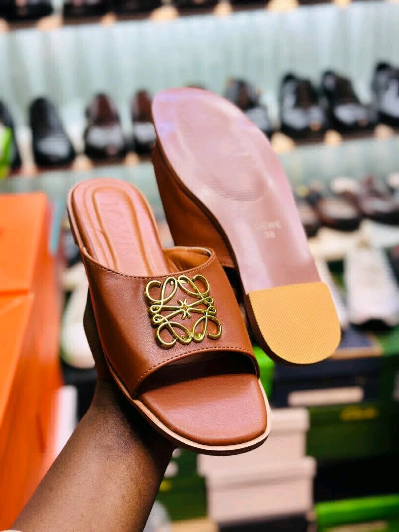 Viatu vya Kike vya Wazi (Sandals/Slippers) - Black & Brown thumbnail 6