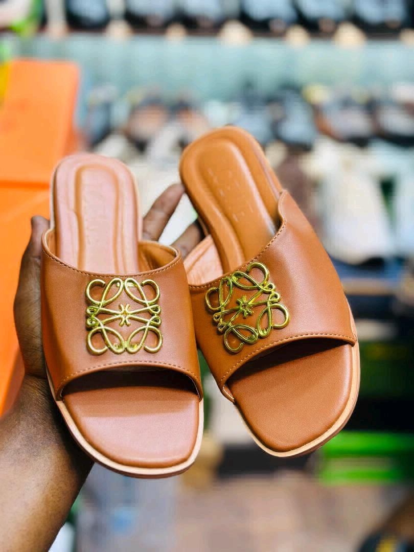 Viatu vya Kike vya Wazi (Sandals/Slippers) - Black & Brown thumbnail 7
