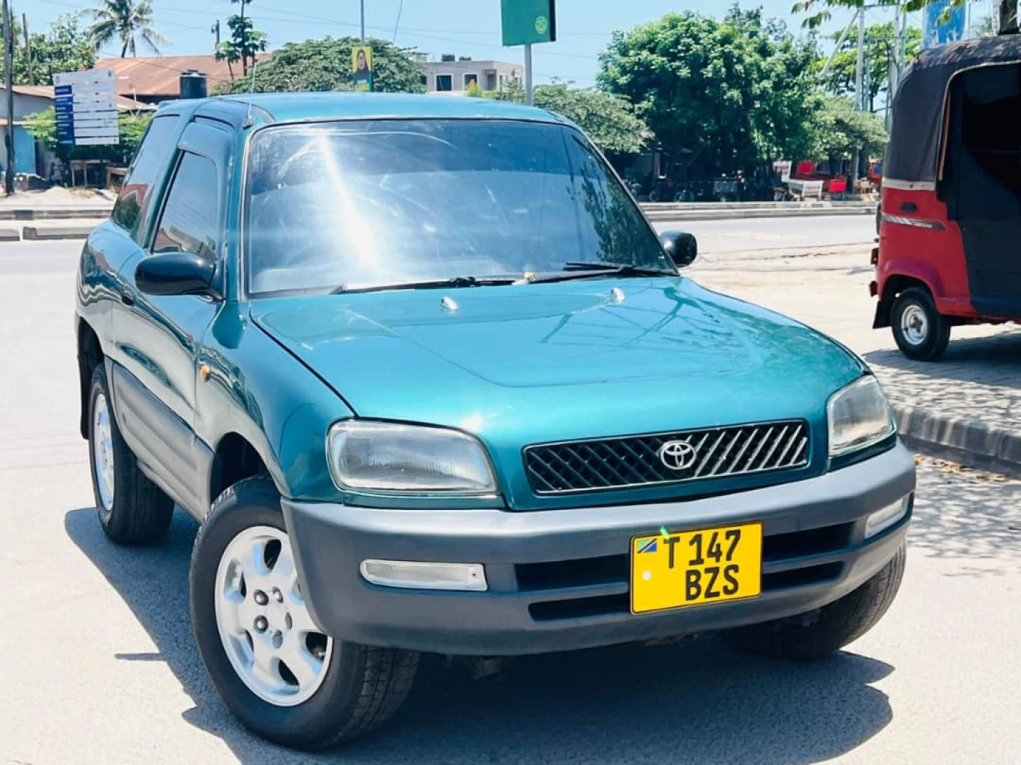Toyota RAV4 3-Door Automatic (Engine 3S) thumbnail 5