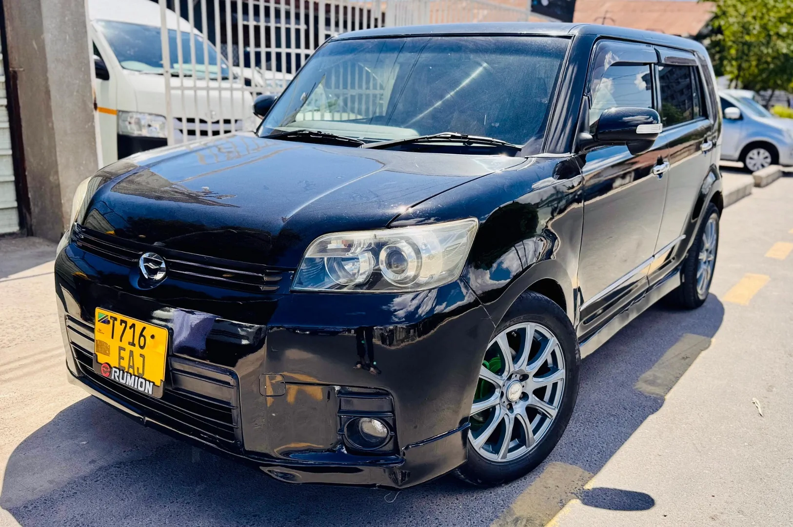 Toyota Rumion 2009 Automatic Very Clean thumbnail 2