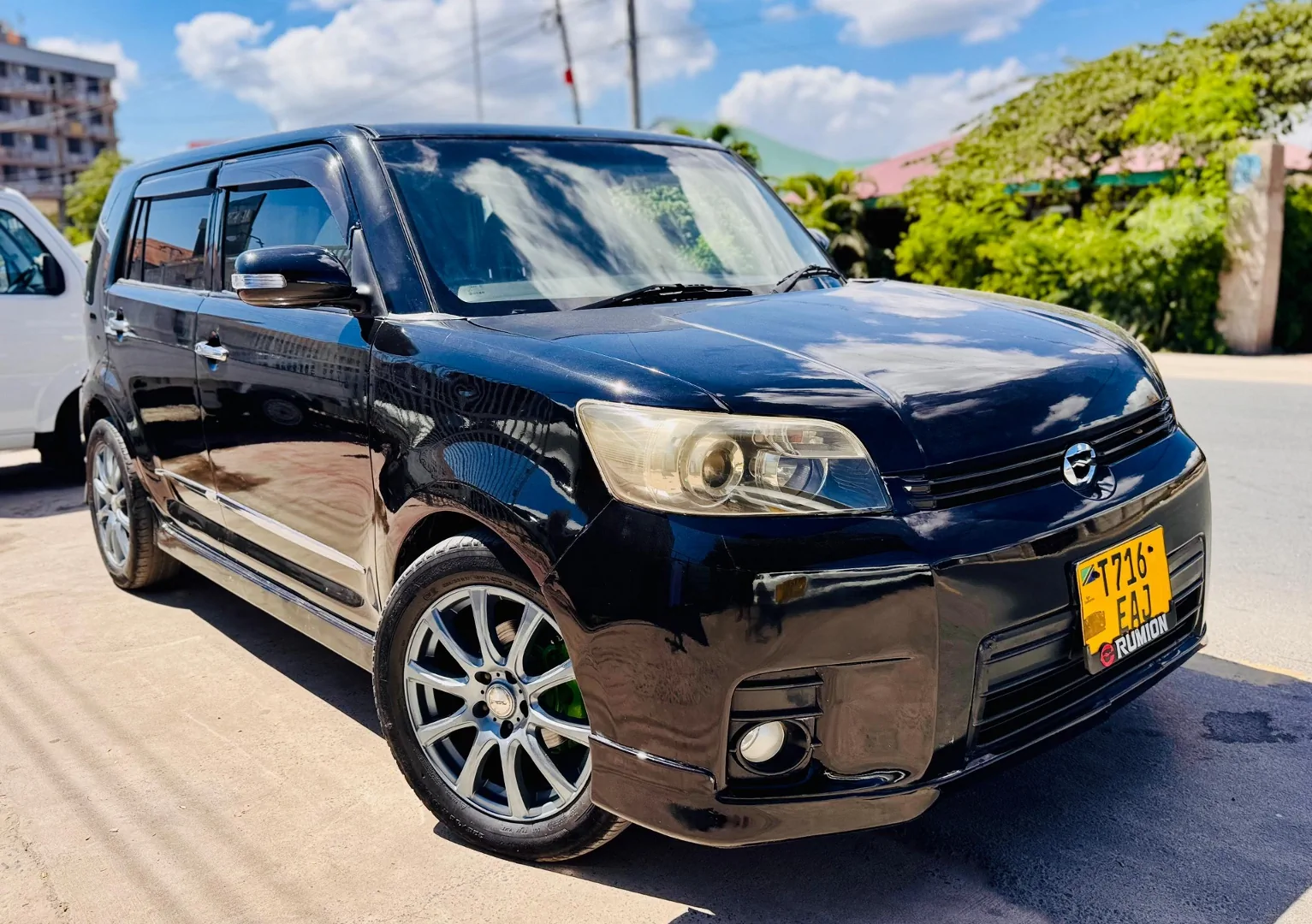 Toyota Rumion 2009 Automatic Very Clean thumbnail 4