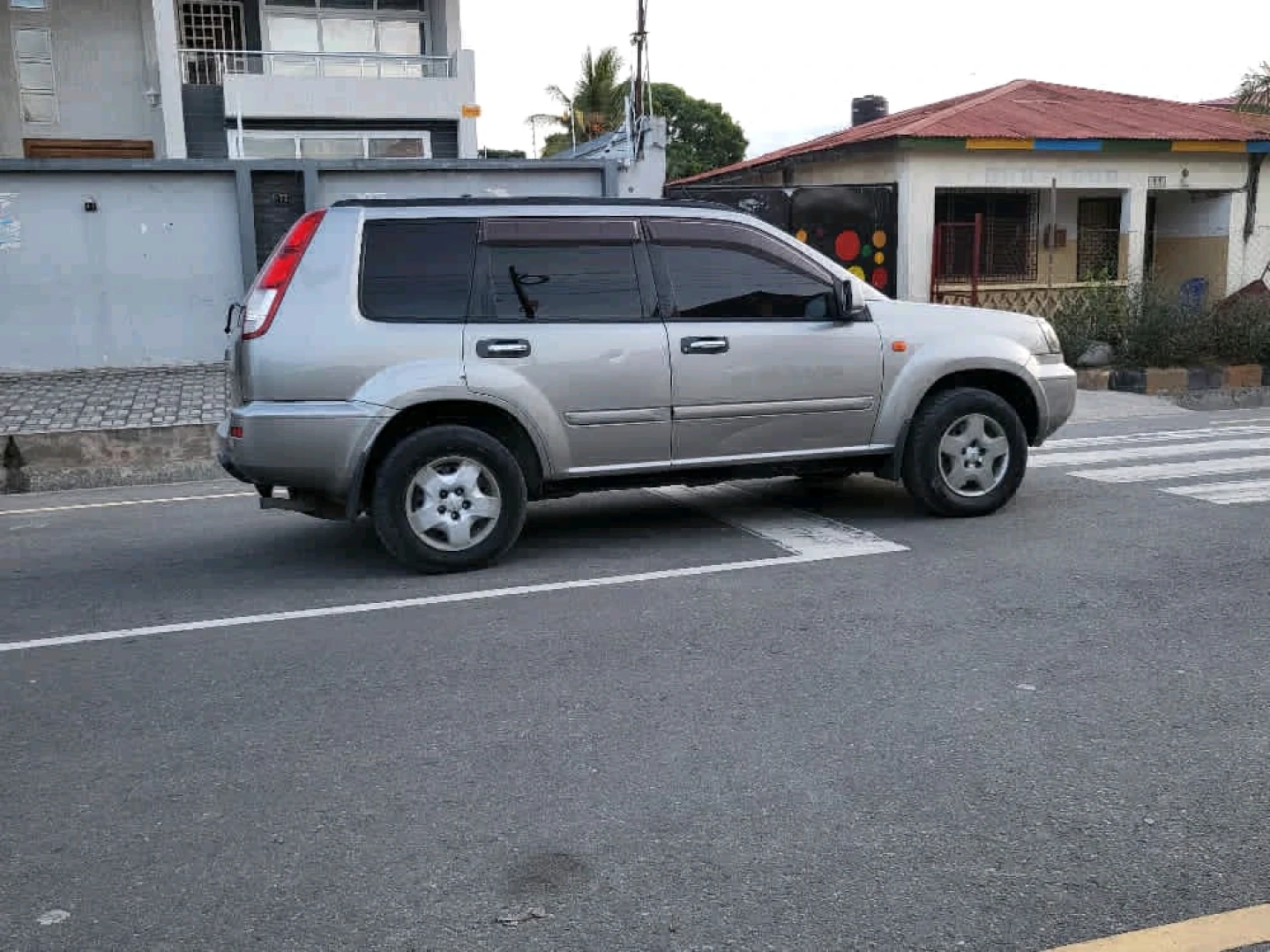 Nissan X-Trail SUV 2003 Model thumbnail 4