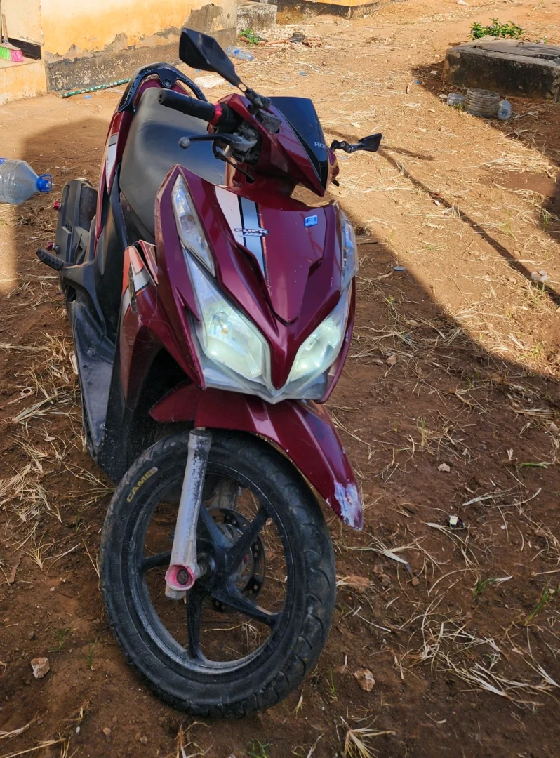 Honda Click 125cc Automatic Scooter thumbnail 2
