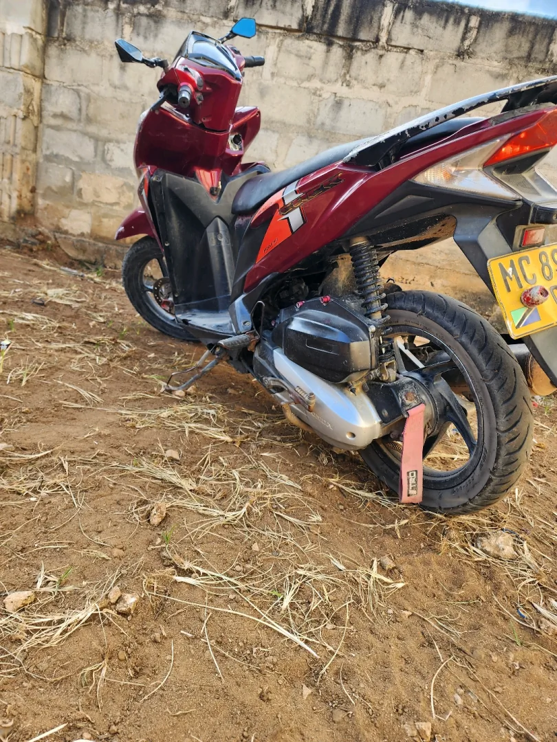 Honda Click 125cc Automatic Scooter thumbnail 3